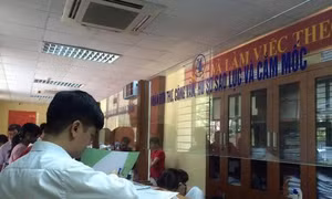 Mua đất không sang tên sổ đỏ, ly hôn phân chia tài sản thế nào?