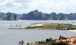 Quảng Ninh công nhận thêm 3 bãi tắm đạt chuẩn bãi tắm du lịch