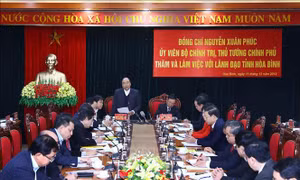 Thủ tướng: Hòa Bình cần khắc phục bằng được tình trạng 'trên nóng, dưới lạnh'
