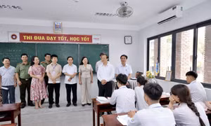 Tốt nghiệp THPT 2026: Nghiên cứu rà quét thiết bị công nghệ trước khi vào phòng thi