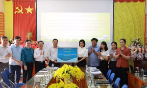 Nhà xuất bản Giáo dục Việt Nam cam kết đồng hành cùng học sinh và các trường học vùng bão lũ 
