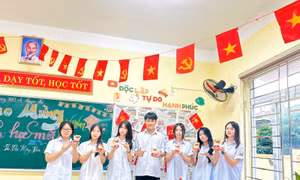 Nối dài tình yêu đất nước qua việc tái tạo mô hình 'Bác Hồ đọc bản Tuyên ngôn Độc lập'