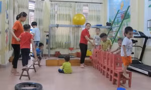 'Trắng' hành lang pháp lý về việc chăm sóc, bảo vệ trẻ tự kỷ 