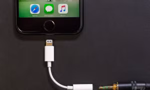 Có giá đắt đỏ, iPhone XS và XS Max vẫn thiếu những phụ kiện cần thiết