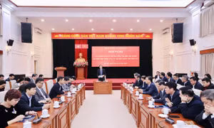 Giới thiệu Bộ trưởng Bộ Giáo dục và Đào tạo ứng cử đại biểu Quốc hội khóa XVI