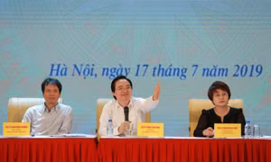 Trừ chỉ tiêu năm sau, xử phạt hành chính theo quy định với trường vi phạm quy định tuyển sinh