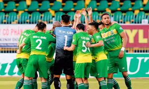 V-League đá trong 'buổi hoàng hôn'