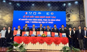 Nhóm 7 trường đại học khối kỹ thuật ký kết chuyển giao công nghệ