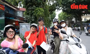 ‘Trạm tiếp sức’ thí sinh sau khi hoàn thành môn Toán tốt nghiệp THPT 2026
