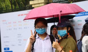Thí sinh lạc quan với hai môn thi Toán, Sử; kết thúc kỳ thi vào lớp 10 THPT tại Hà Nội