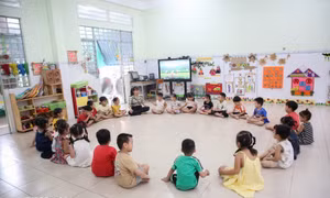 Quy định chế độ làm việc đối với giáo viên mầm non