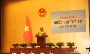 Những hình ảnh trẻ em vào vai đại biểu Quốc hội