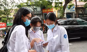 Có hai trường THPT ở Hà Nội công bố điểm thi, điểm trúng tuyển vào lớp 10