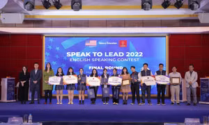 Học sinh Nghệ An giành giải quán quân cuộc thi hùng biện tiếng Anh toàn quốc 