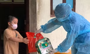 ‘Nối vòng tay thương' hỗ trợ trẻ em mồ côi do dịch COVID-19  