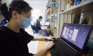 Một số trường đại học chuyển học trực tuyến sau dịp nghỉ lễ