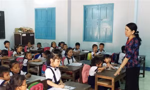 Trình độ giáo viên dạy tiếng dân tộc thiểu số còn thấp 