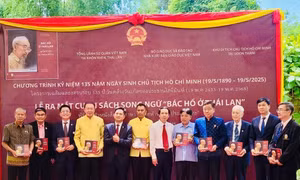 Ra mắt sách song ngữ ‘Bác Hồ ở Thái Lan’ 