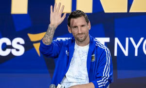 Messi nói về bức ảnh tắm cho Lamine Yamal, tuyên bố đáng chú ý về chung kết World Cup