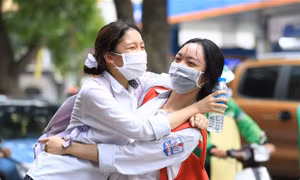 Nóng: Toàn bộ điểm chuẩn vào 4 trường THPT chuyên của Hà Nội, cao nhất là 44 điểm