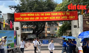 Thí sinh Hà Nội hoàn thành kỳ thi chuyên vào lớp 10