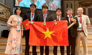 Việt Nam đoạt ba huy chương Vàng tại Olympic Hóa học Quốc tế 2023 