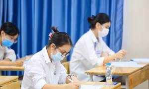 Nhiều địa phương điều chỉnh lịch đến trường vì số ca mắc COVID-19 tăng nhanh