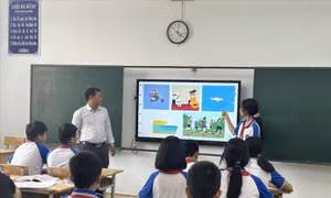 Động lực giải phóng sức lao động nhà giáo