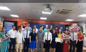 16 tác phẩm xuất sắc đoạt giải trong Cuộc thi viết ‘Gia đình học tập’ 