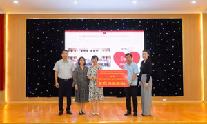 Nhiều trường đại học hủy khai giảng để ủng hộ đồng bào bị ảnh hưởng bởi bão lũ