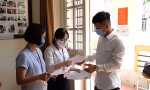 Giữ ổn định kỳ thi tốt nghiệp THPT, tiến tới thi trên máy tính  