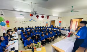 Giáo dục đạo đức thanh niên vừa ‘hồng’ vừa ‘chuyên’ thời đại mới