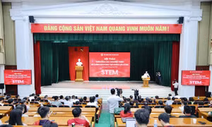 Chìa khóa phát triển công nghệ cao và công nghệ chiến lược