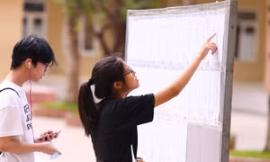 Hà Nội chính thức công bố điểm chuẩn vào lớp 10 công lập năm học 2023 - 2024  
