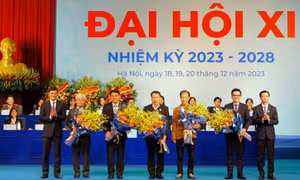 Ra mắt hội đồng tư vấn, đồng hành với sinh viên giai đoạn 2023 - 2028 