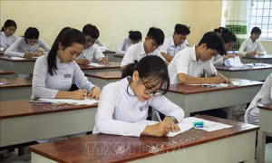 Kỳ thi tốt nghiệp THPT 2022: Tăng tốc ôn thi cho học sinh 