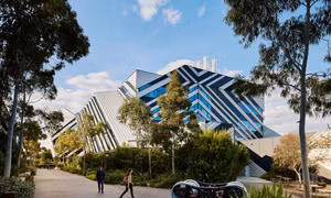 Một trường đại học Úc kiến nghị sửa đổi chính sách nhập cư và visa cho sinh viên quốc tế