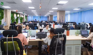 Chương trình học lập trình miễn phí giúp công nhân có cơ hội chuyển nghề