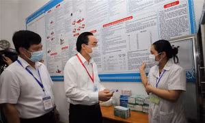 Ngành Giáo dục căn cứ tình hình thực tế, quyết định việc cho nghỉ học vì dịch COVID-19