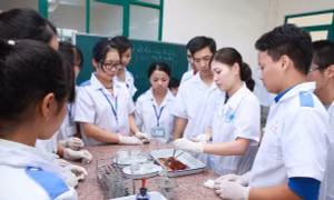 Trường đại học đầu tiên tổ chức kỳ thi riêng cho một số ngành Y Dược