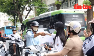 Thi tốt nghiệp THPT: Điểm tựa của thí sinh bên ngoài điểm thi