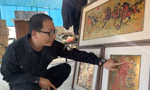 Chiêm ngưỡng mèo độc bản qua tranh sơn mài khắc