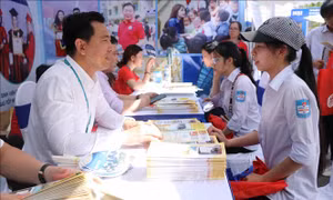 Bộ GD&ĐT ‘tuýt còi’ một số trường đại học thông báo tuyển sinh không rõ ràng  
