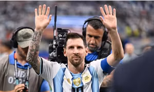 Messi: Nhà vua không cần ra lệnh 