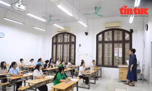 Sáng 31/5, gần 124.000 thí sinh Hà Nội làm bài thi môn Toán