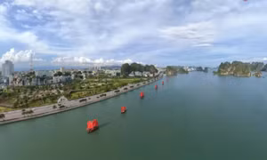 CÁNH BUỒM ĐỎ