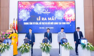 Cầu nối giữa sinh viên, nhà trường và doanh nghiệp