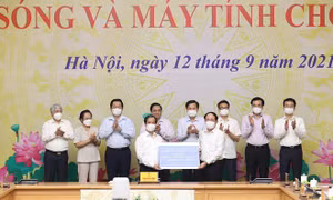 ‘Sóng và máy tính cho em' tạo cơ hội học tập bình đẳng trong dịch COVID-19