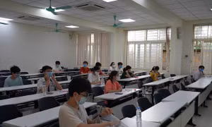 Trường THPT chuyên Khoa học tự nhiên tuyển 540 chỉ tiêu năm học 2023-2024