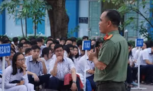 Chương trình giáo dục phổ thông mới tăng cường dạy đạo đức, nhân cách cho học sinh 